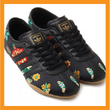 รองเท้าผ้าใบ